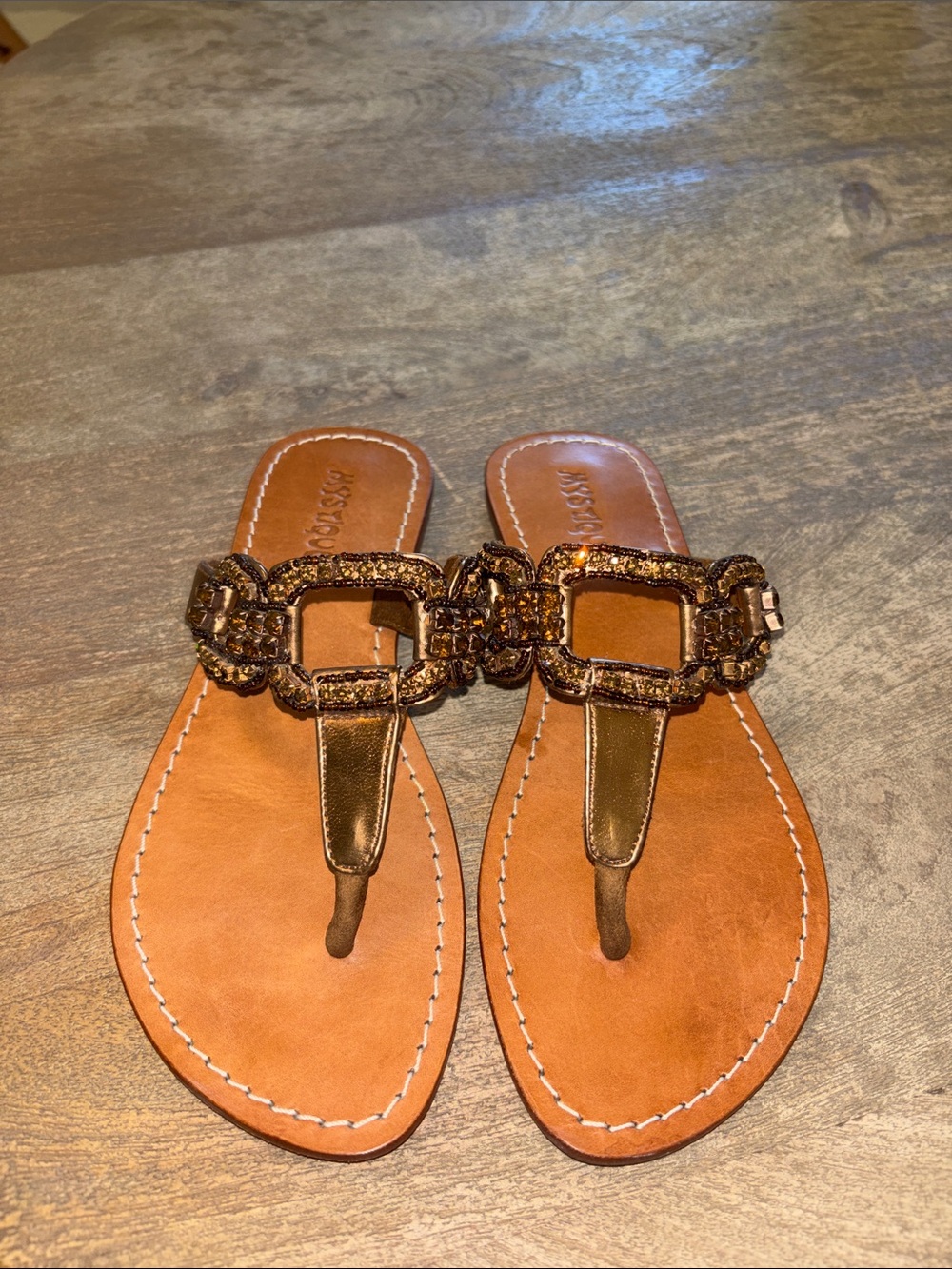Mystique Sandals 8m worn twice!